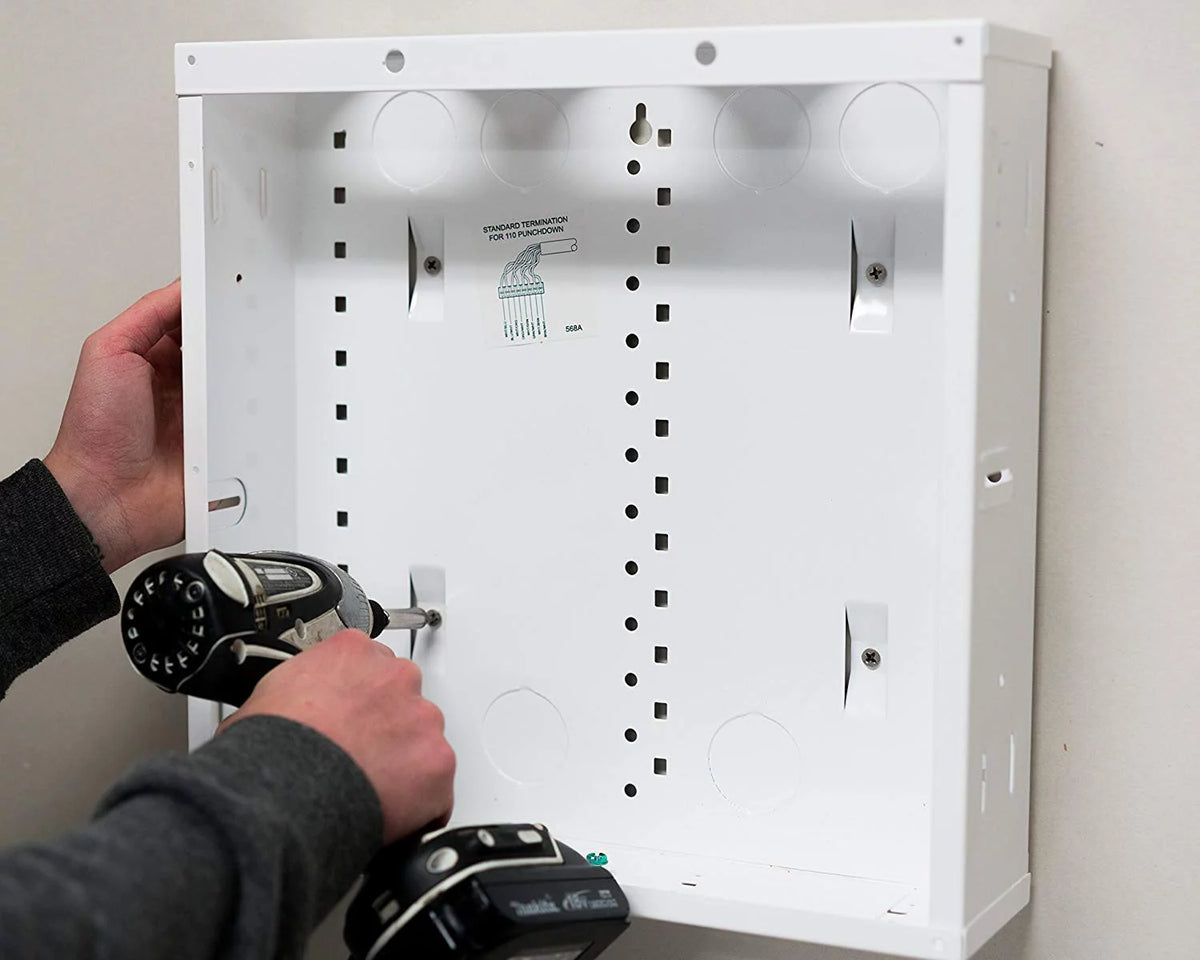 20" Enclosure with Screw-On Cover F213555