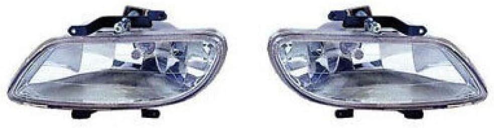Fog Light Pair with Bulbs A7405